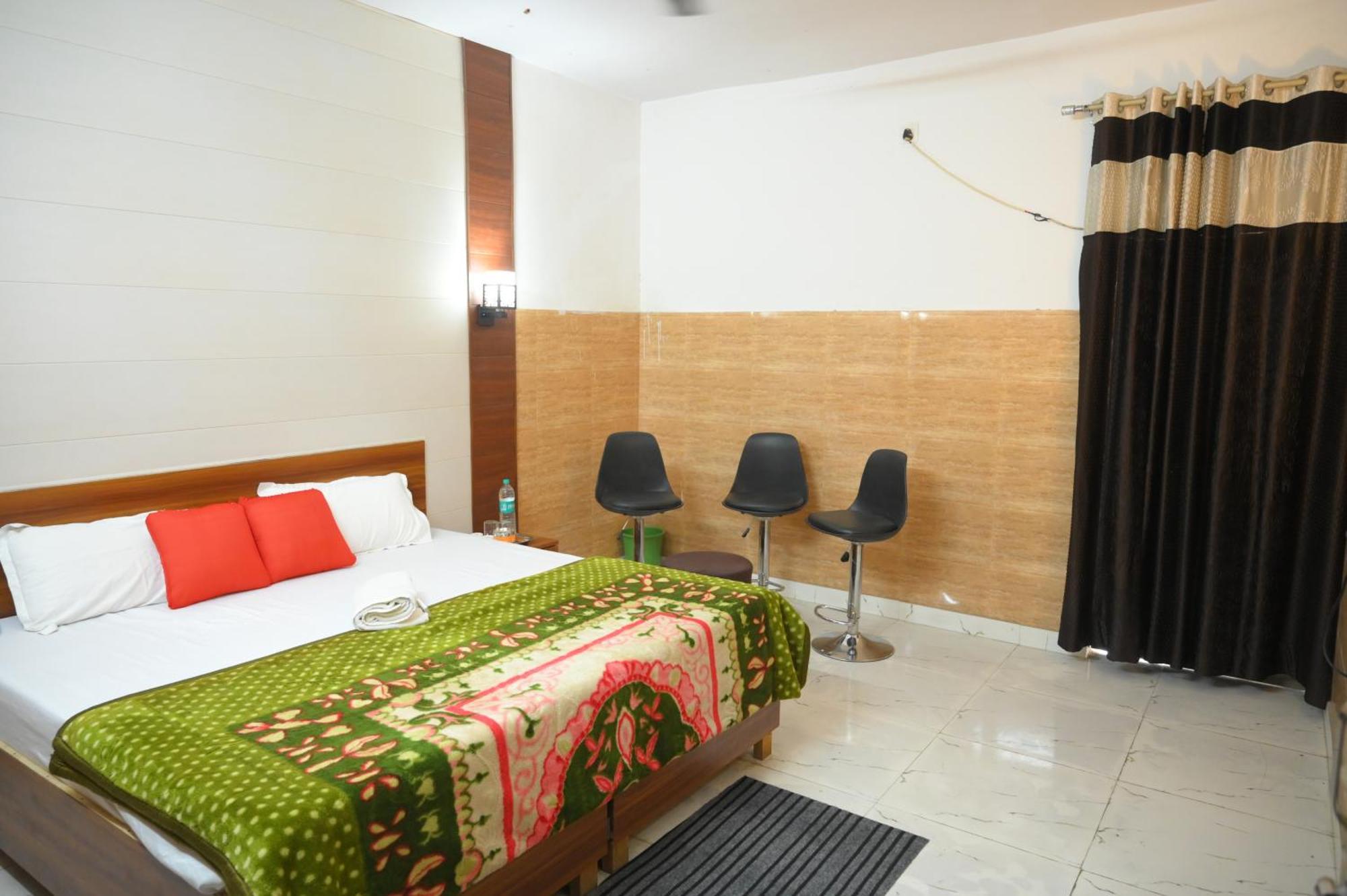 Hotel Starlight Meerut Exterior foto