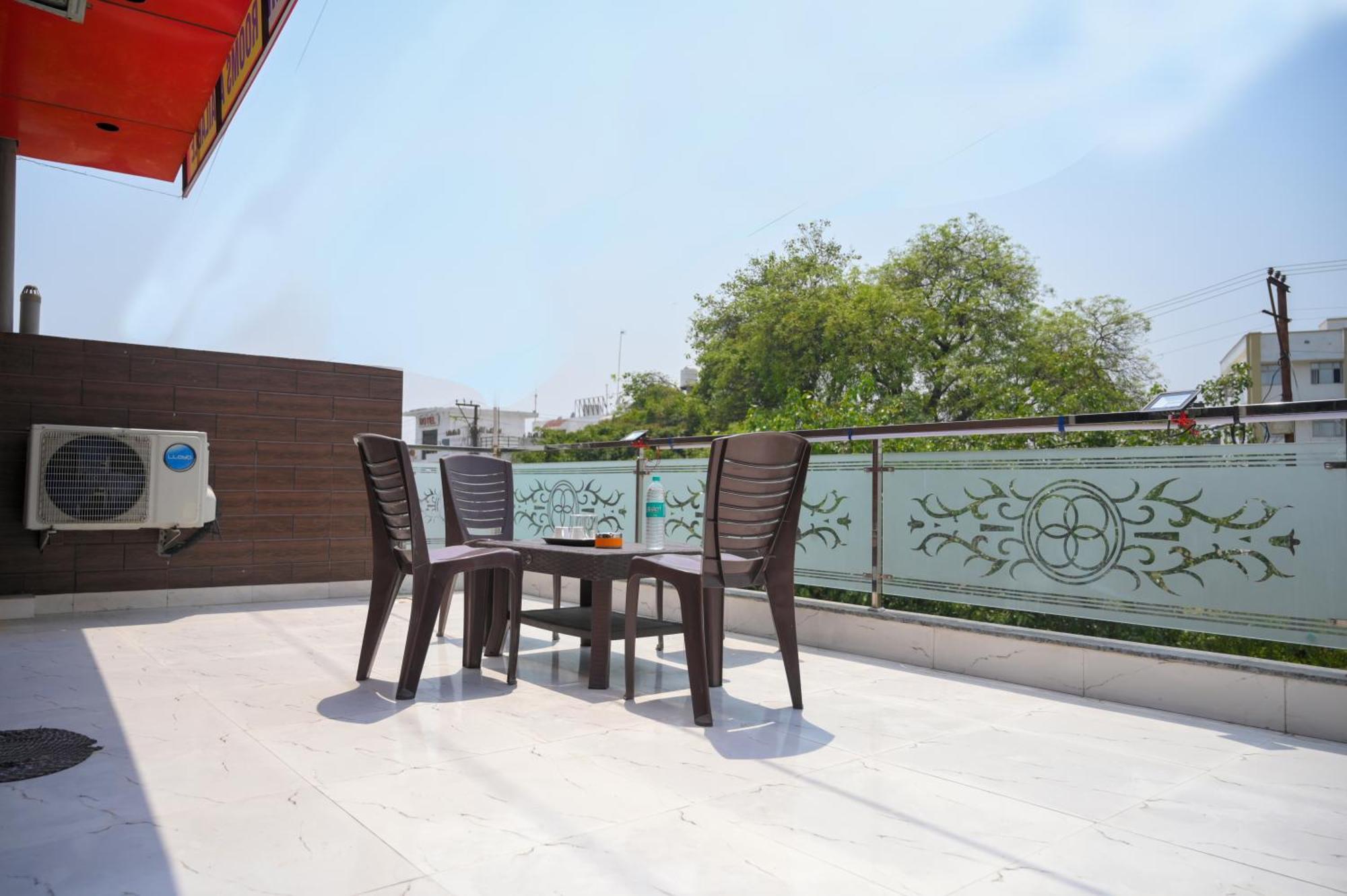 Hotel Starlight Meerut Exterior foto