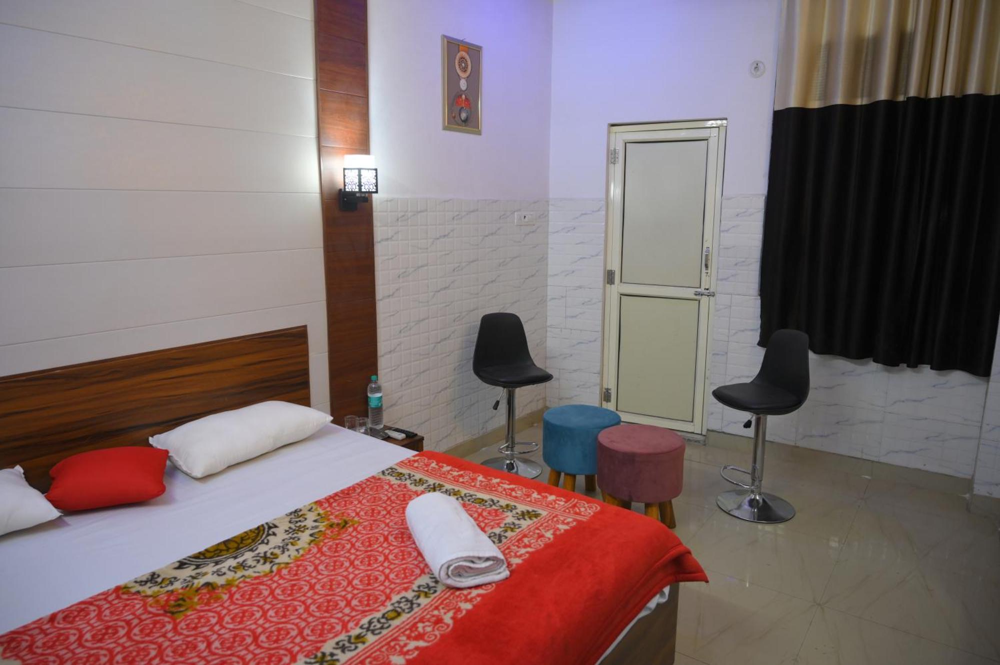 Hotel Starlight Meerut Exterior foto